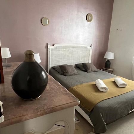 Agreable Maison De Ville Avec Une Belle Terrasse 安格雷 外观 照片
