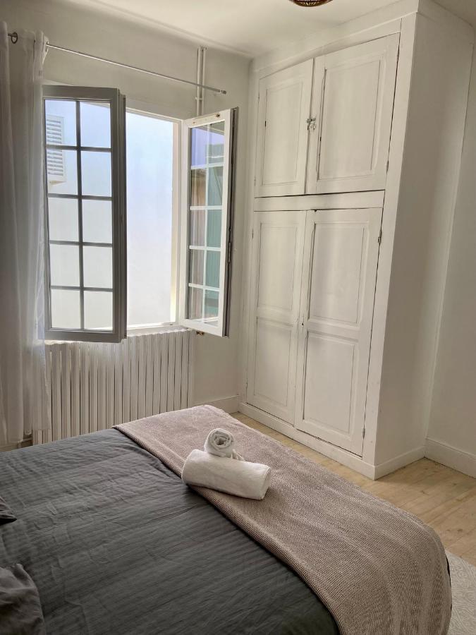 Agreable Maison De Ville Avec Une Belle Terrasse 安格雷 外观 照片